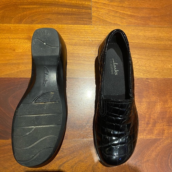 Clarks Black Patent Loafers - Picture 6 of 7